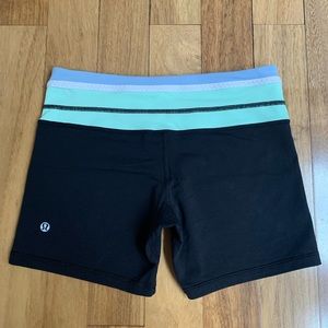 Lululemon 4” reversible bike short